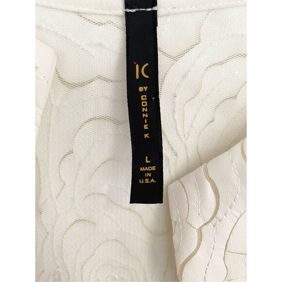 IC By Connie Off White Rose Intricate Pattern Full Zip 3/4 Sleeve High Low Tunic - Picture 2 of 7